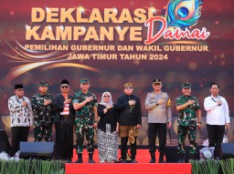 Hadiri Deklarasi Kampanye Damai, Pj. Gubernur Adhy Pesankan Pilgub Jatim 2024 Aman, Tertib, Damai dan Kondusif