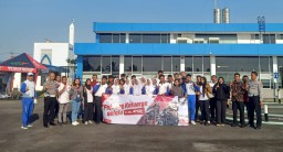 Sinergi untuk Edukasi Berkendara #Cari Aman, MPM Honda Jatim Ajak Duta Safety Riding Kunjungi Satpas