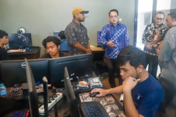 Tinjau KEK Singhasari dan Kampus King’s College London, Pj. Gubernur Adhy Sebut KEK Singhasari Miliki Keunggulan Seluruh Layanan Digital Terintegrasi