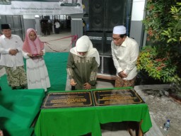 Khofifah Resmikan Graha di Sabilunnajah Bojonegoro, KH Anwar Zahid : Insyaallah Dua Periode