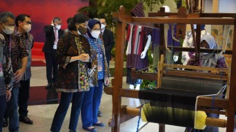 Bangkit Dari Pandemi, Desa Wedani, Gresik Bersama Bea Cukai Kini Jadi Desa Devisa Yang Mendunia