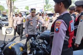 Pastikan Kesiapan Pilkada, Polda Jatim Lakukan Pengecekan Kendaraan dan Almatsus di Polres Bojonegoro