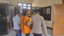 Diduga Karena Cemburu Buta, Pria di Jember Bacok Tetangganya 