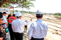 Pj. Gubernur Jatim Tinjau Progres Sirkuit Balap di Parang Magetan, Optimistis Rampung Akhir Tahun 2024