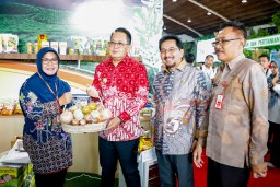 Di Peringatan Hari Pangan Sedunia, Pj. Gubernur Adhy Ajak Bangun Sistem Pangan Jatim yang Tangguh dan Berkelanjutan