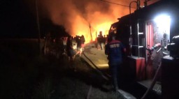 Pabrik Helm di Jombang Ludes Terbakar, Kerugian Capai Miliaran Rupiah