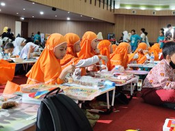 Sebanyak 1.000 Anak SD di Jember Sarapan Bergizi Dengan Beras Fortifikasi, Catat Rekor Muri ke 11.963