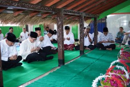 Jelang Hari Jadi Bojonegoro ke-347, Pj Bupati Ziarah Spiritual