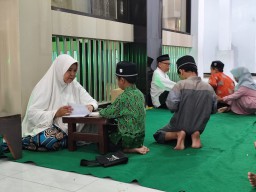 Insentif Guru Ngaji di Jember Ditunda Cair, Gus Firjaun Minta Jangan Kaitkan Dengan Pilkada