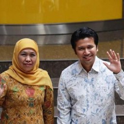 Khofifah - Emil Sementara Unggul di Beberapa Quick Count