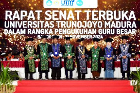 UTM Semakin Bertabur Guru Besar, Rektor Dr Safi’ : Risetnya Harus Berdampak pada Perbaikan Kehidupan Masyarakat