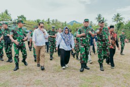 Tingkatkan Produktivitas Pertanian di Bawean, Plt Bupati Gresik Dampingi Kasad Launching Pipanisasi TNI AD Manunggal Air