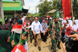 Jaringan Pipa Terpasang di Tiga Desa Pulau Bawean, Pj. Gubernur Adhy Optimistis Tingkatkan Produktivitas Pertanian