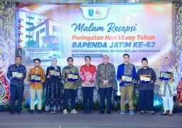 Pj. Gubernur Adhy Apresiasi Kinerja Bapenda Jatim sebagai Ujung Tombak Pendapatan Daerah