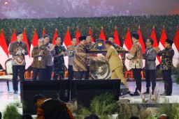 Hadiri Rakornas Pemerintah Pusat dan Daerah Bersama Presiden Prabowo, Pj. Gubernur Adhy Pastikan Jatim Sejalan dengan Asta Cita