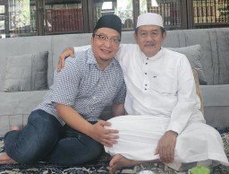 Pengasuh Ponpes Langitan Restui Pasangan Yani-Alif di Pilkada Gresik, Begini Pesannya