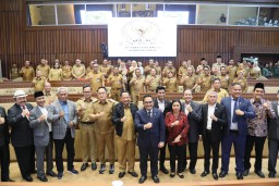 Rapat Dengar Pendapat Bersama DPR RI dan Mendagri, Pj. Gubernur Adhy Pastikan Jatim Siap Gelar Pilkada Serentak 2024