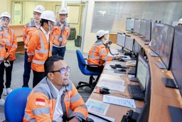 Komitmen Dorong Penggunaan Bahan Bakar Alternatif di Industri Semen, Direktur Utama SIG Donny Arsal Dianugerahi Top CEO Indonesia Awards 2024