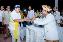 Pj. Gubernur Adhy Resmikan Gedung Sekber PHDI dan Lembaga Keagamaan Hindu Jatim