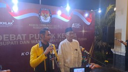 Di Sesi Debat Terakhir Pilkada Tuban 2024, Lindra Banggakan Pencapaian 3 Tahun Kepemimpinannya