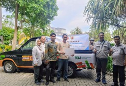 Optimalkan Operasional Bank Sampah Mentari, PT Smelting Hibahkan Mobil Pick Up