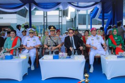 Di Hari Armada RI ke-79, Pj. Gubernur Jatim Apresiasi Kontribusi Aktif TNI AL dalam Pembangunan Jatim