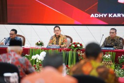 Di RUPS Luar Biasa Bank Jatim, Pj. Gubernur Adhy Optimistis Inisiasi KUB Perkuat Kinerja Perbankan di Kawasan Timur Indonesia