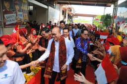 Pada Peresmian Fasilitas Produksi SKT Sampoerna, Pj. Gubernur Jatim Optimistis Makin Luaskan Lapangan Kerja dan Tingkatkan Kesejahteraan Masyarakat
