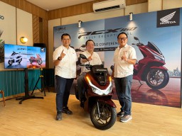 New Honda PCX160 Semakin Berkelas dengan Kecanggihan Menyeluruh Siap Dipesan oleh Masyarakat Jawa Timur