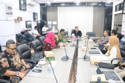 Komisi I DPRD Gresik Minta KPU Evaluasi RKB, Sosialisasi Dinilai Lemah