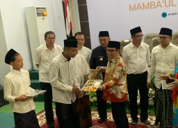 Menko PM Muhaimin Iskandar Pastikan Kebutuhan Gizi Terpenuhi dalam Uji Coba Program Makan Bergizi Gratis di Jombang
