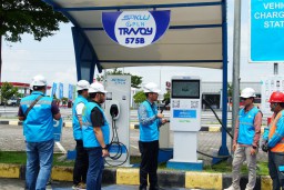 Sambut Nataru 2024/2025, PLN Pastikan Kesiapan Infrastruktur SPKLU di Rest Area Trans Jawa Timur