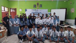 Pelatihan Pemanfaatan AI untuk Siswa di Tuban, RPS Gelar Acara di SMAN 1 Kerek