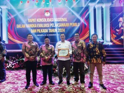 KPU Sidoarjo Raih Penghargaan Terbaik III Kategori Perencanaan dan Kinerja Anggaran 2024