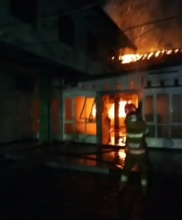 Kasatreskrim Akan Dalami Akibat Kebakaran Eks Gedung Dinkes Bojonegoro
