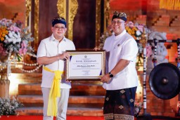 Pj. Gubernur Adhy Resmikan Gedung Sekber PHDI dan Lembaga Keagamaan Hindu Jatim