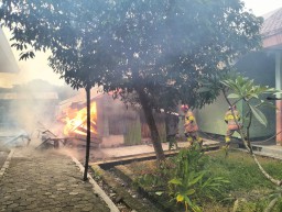 Gegara Korsleting Listrik, Gedung SMP di Bojonegoro Terbakar
