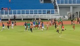 Tak Puas Skor Imbang, Deltras Sidoarjo Ngamuk di Lapangan hingga Kejar Wasit