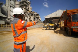 Menjadi yang Pertama di Industri Bahan Bangunan Indonesia, Target Dekarbonisasi SIG Tervalidasi SBTi