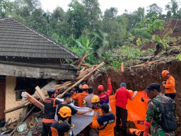 Korban Terakhir Longsor Wonosalam Jombang Ditemukan Meninggal, Operasi Pencarian Resmi Ditutup