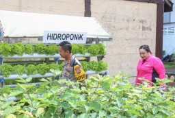 Polres Bojonegoro dan Bhayangkari Dukung Ketahanan Pangan Lewat Peluncuran P2L