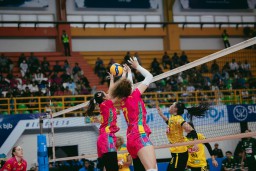 Menang Dramatis Lawan Gresik Petrokimia, Jakarta Electric PLN Berpeluang Masuk Final Four PLN Mobile Proliga 2025