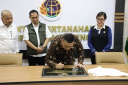 Wamen Ossy Resmikan Gedung Arsip Kantah Kabupaten Majalengka