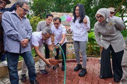 Terpukau Inovasi Bata Interlock Presisi SIG, Komisi VI DPR RI dorong perluasan Pasokan ke Pasar Nasional