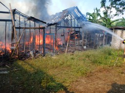 Rumah Pengisian Galon di Bojonegoro Terbakar, Ratusan Juta Melayang
