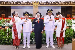 Hadiri Sertijab Bupati-Wabup Mojokerto, Gubernur Khofifah Tekankan Pentingnya Transportasi Publik Wilayah Aglomerasi Gerbangkertosusila