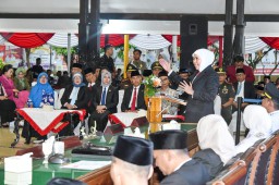Tutup Roadshow Sertijab Kepala Daerah dan Wakil Kepala Daerah di Lumajang, Gubernur Khofifah Pastikan Program Daerah Berseiring dengan Provinsi dan Nasional