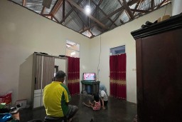 Sambut Ramadan, PLN Berhasil Nyalakan Listrik 24 Jam untuk Lima Pulau di Maluku