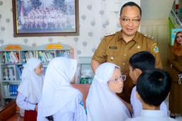 Pojok Baca Digital dan Pusat Informasi Sahabat Anak Perpusda Gresik, Bisa Jadi Tempat Ngadem Plus Baca-baca 