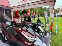 Kecanggihan Honda PCX 160 RoadSync Hadir di Honda Premium Matic Day di Alun-Alun Ngawi
